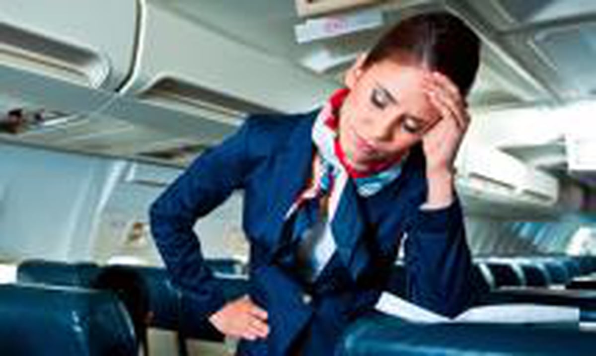 Asistentes de vuelo desean que se prohiba el uso de gadgets al despegar