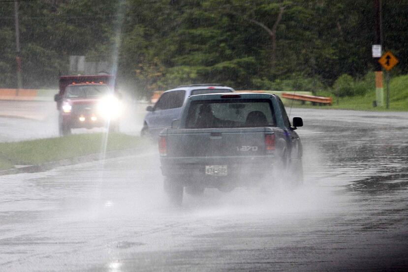La onda tropical podría dejar a su paso hasta dos pulgadas de acumulación de lluvia. (GFR Media)