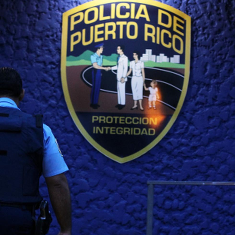 Agentes de la policía en Arroyo encontraron dentro de un vehículo en la carretera PR-3 el cuerpo baleado de Héctor Cádiz Valentín, de 32 años.