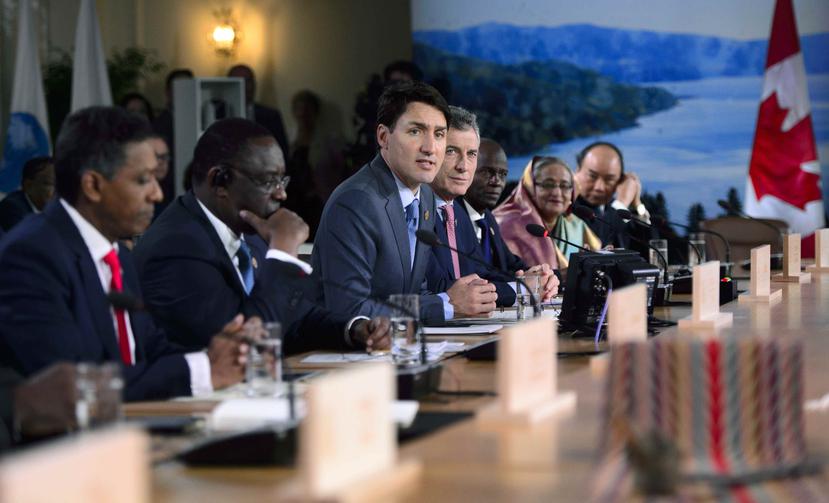 El primer ministro de Canadá, Justin Trudeau, participa de una sesión del G-7 en Quebec. (AP)