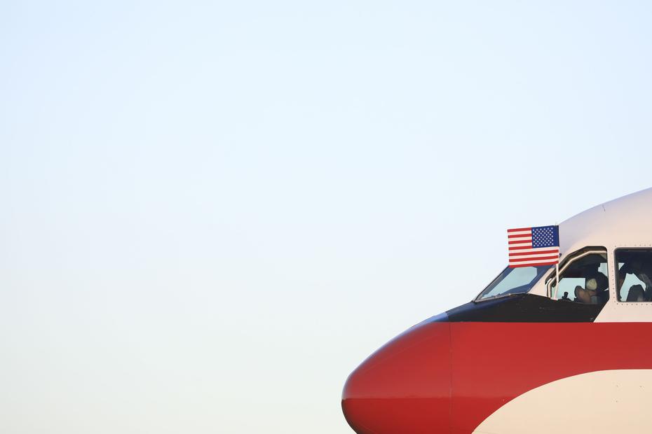 La nave en la que llegó Felipe VI tenía una bandera de Estados Unidos en cada extremo de la cabina.