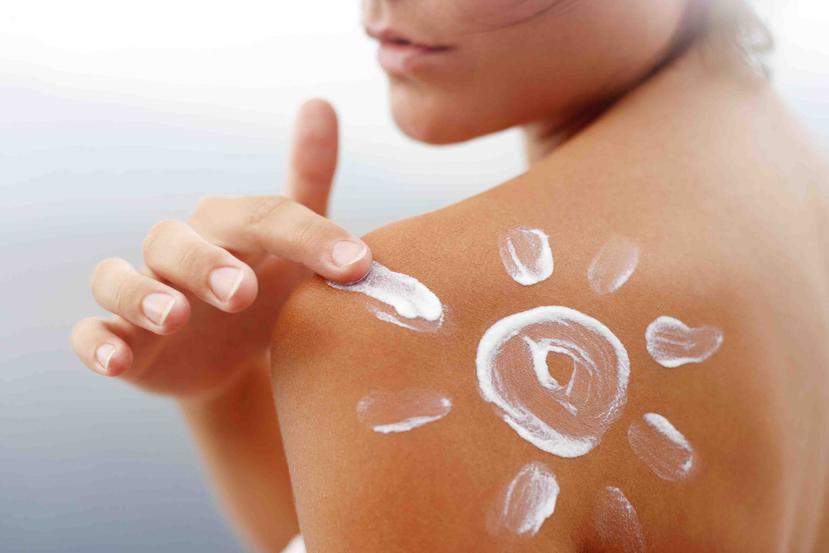 La exposición exagerada al sol es causante de problemas que van desde manchas, resequedad y envejecimiento prematuro hasta el cáncer de piel. (Archivo/GFR Media)