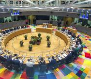 Esta fotografía muestra una vista general de la cumbre de la Unión Europea en Bruselas. (AP)