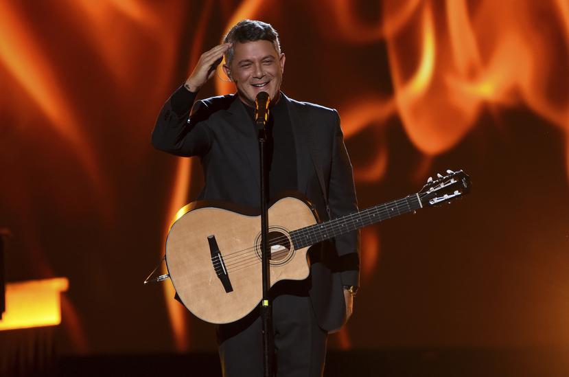 Alejandro Sanz​ es el artista español con el mayor número de premios Grammy en la historia, con un total de 4.