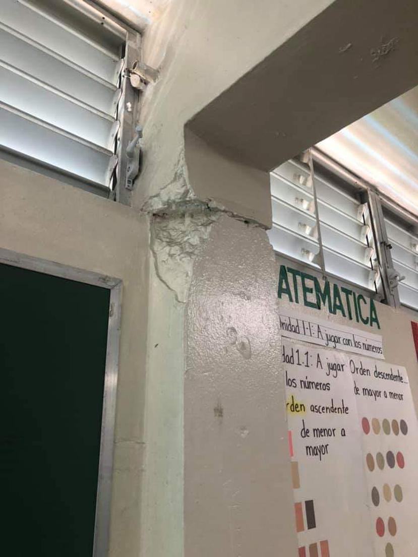 Varias escuelas de la zona sur han mostrado daños extensos que han imposibilitado su uso. (archivo)