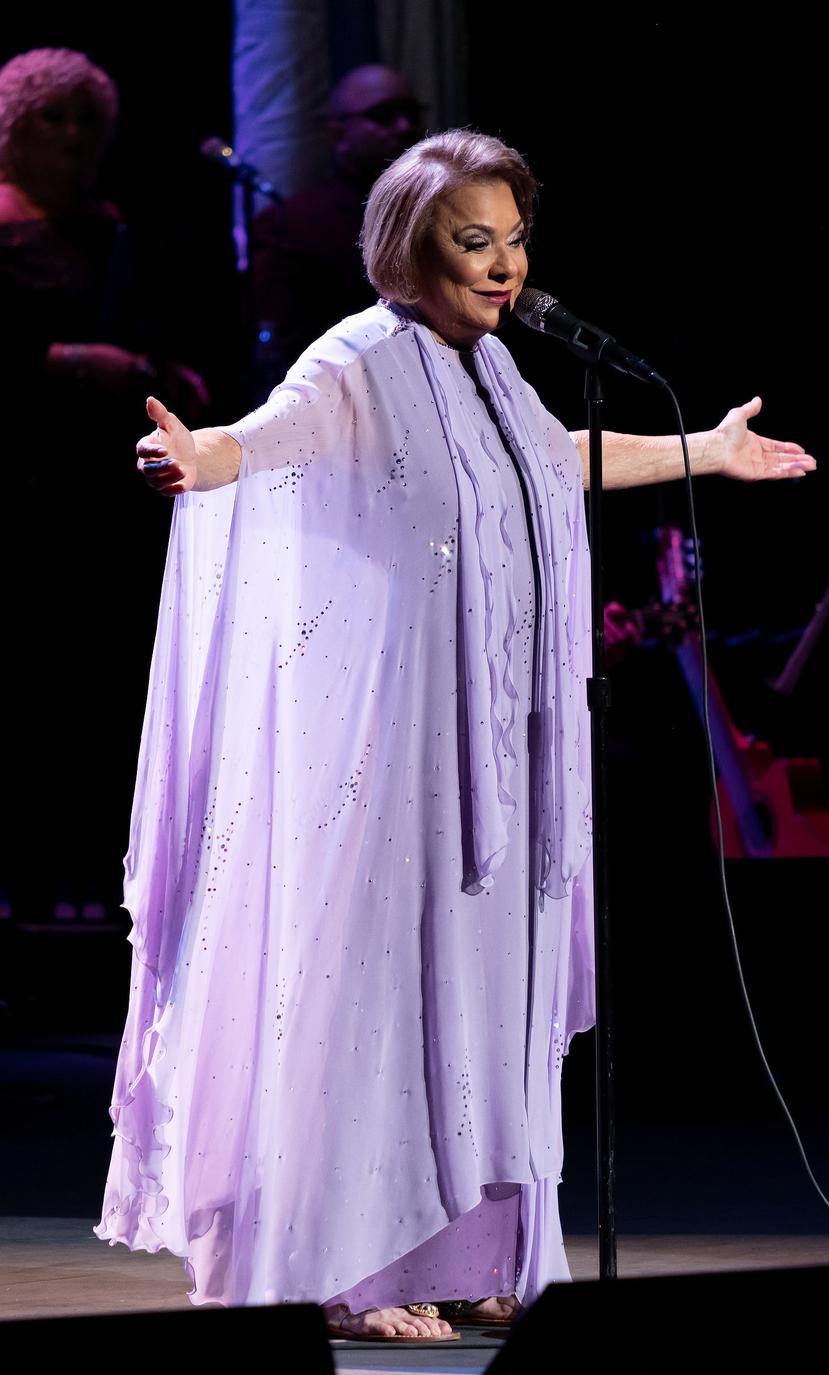 Lucecita Benítez durante su concierto.