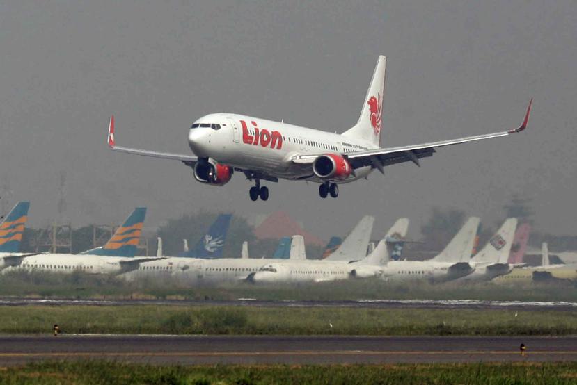 El avión, un Boeing 737 con número de vuelo JT 610, tenía previsto aterrizar una hora después de su partida en la citada ciudad de la isla de Bangka. (Agencia EFE)