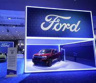 Vehículos de la marca Ford son exhibidos en el Auto Show de Los Ángeles.