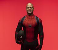 Luego de la muerte de su padre debido al cáncer de colon, Félix Santana Rivera, decidió llevar alegría a niños con cáncer hospitalizados, pero vestido de Spider-Man.