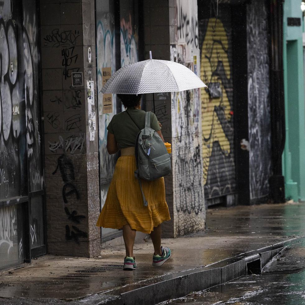 Un frente frío que llega en la noche del sábado a la zona de Puerto Rico aumentará las probabilidades de lluvia hasta en un 60%, según el Servicio Nacional de Meteorología.
