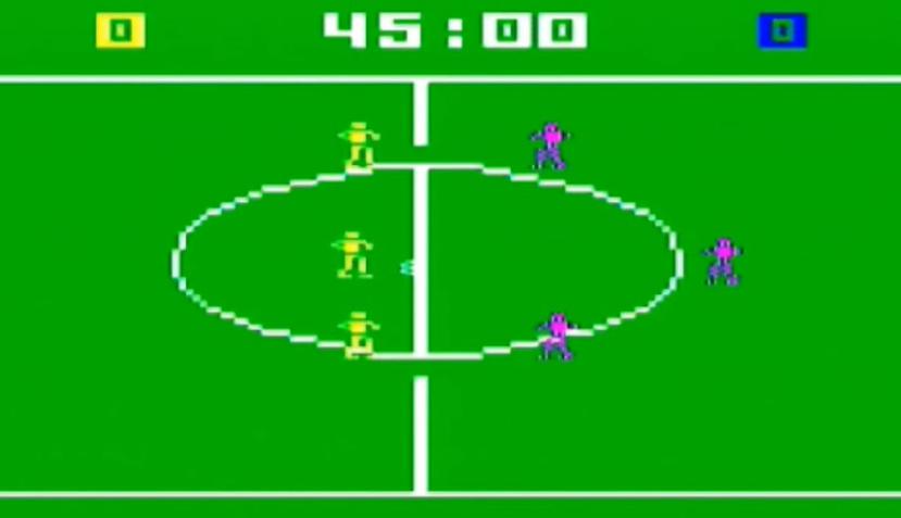 El NASL Soccer en 1979, fue el primer videojuego de futbol para una consola. Presentaba tres jugadores por equipo con figuritas de 8 bits ( YouTube / Old Games Database).