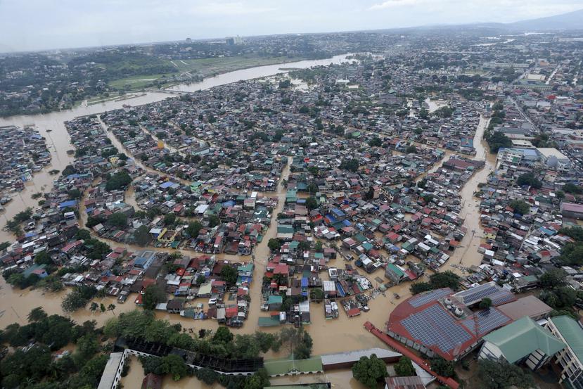 Inundaciones en Filipinas que fueron provocadas por el tifón Vamco.