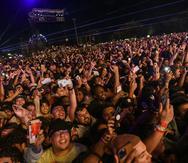 La foto muestra parte de los sobre 50,000 espectadores que acudieron al festival.