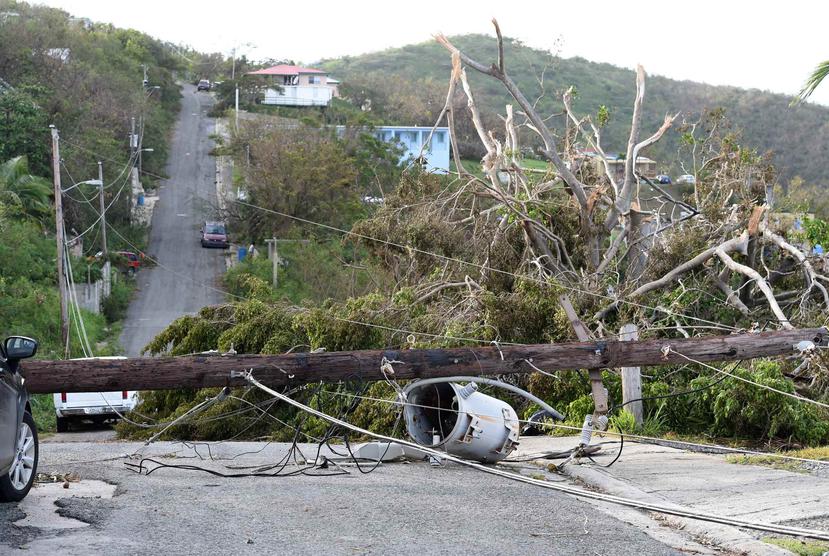 El paso del huracán Irma cerca de Puerto Rico provocó que más de un millón de personas se quedaran sin el servicio de energía.