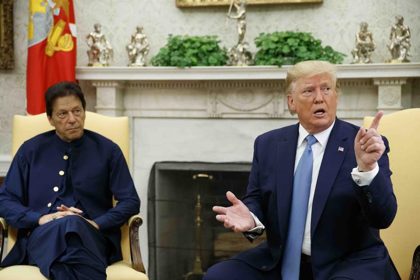 El presidente Donald Trump habla durante una reunión con el primer ministro pakistaní Imran Kahn en la Casa Blanca en Washington, el lunes 22 de julio de 2019. (AP / Alex Brandon)