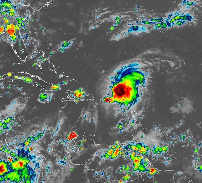 Imagen de satélite más reciente de la tormenta tropical Earl.