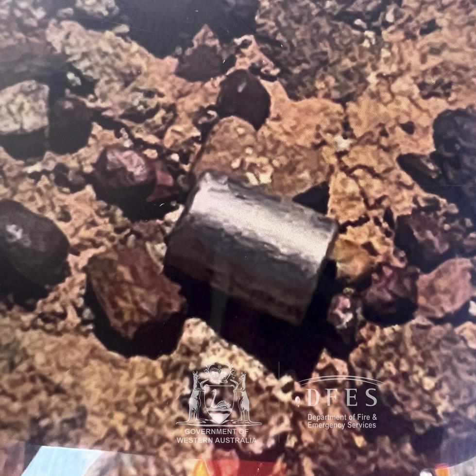 Las autoridades australianas informaron este miércoles de que han recuperado la diminuta cápsula radiactiva extraviada por la minera Rio Tinto en una vasta y complicada búsqueda por este material que puede resultar mortal.
