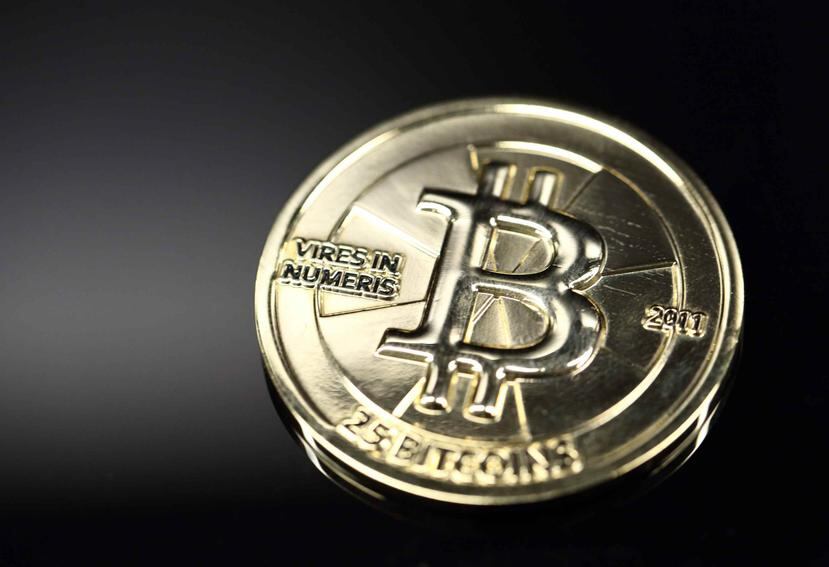 En diciembre, el Bitcoin llegó a cotizar a casi $20,000, y menos de dos meses después había caído a cerca de $6,000. (Bloomberg)