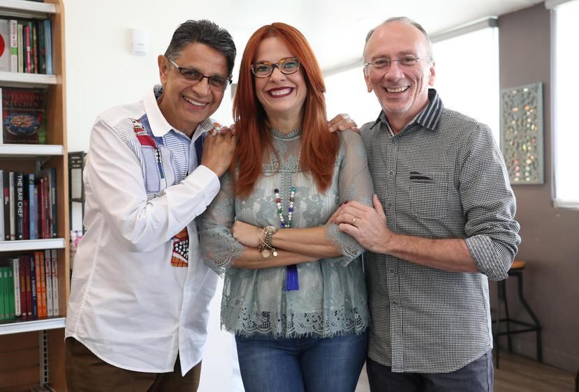 Silverio Pérez, Suzette Bacó y Gerardo Ortiz se presentan en un espectáculo en el Centro de Bellas Artes de Caguas.