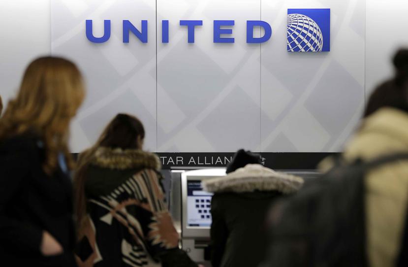 La aerolínea no reveló si han disminuido sus ventas de boletos desde el incidente, pero el director general admitió que podría haberles perjudicado. (The Associated Press)