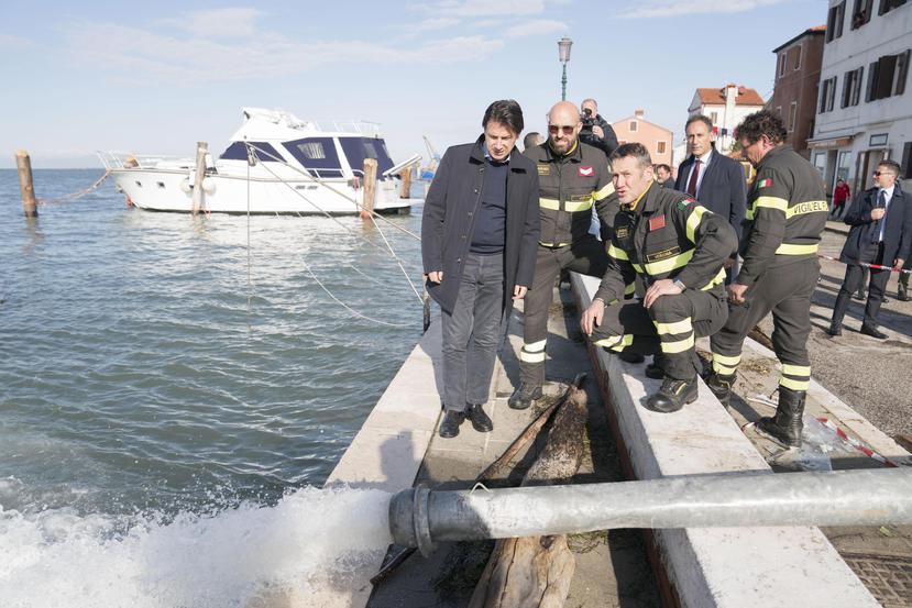 El presidente del gobierno italiano, Giuseppe Conte, que desde este miércoles se encuentra en Venecia, tras las graves inundaciones que afectan a la ciudad. (EFE)