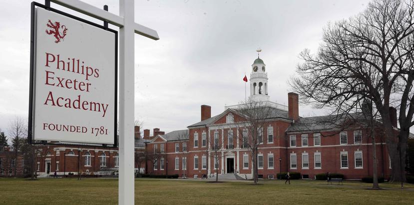 La escuela Phillips Exeter Academy en Exeter, Nuevo Hampshire en una foto tomada el 11 de abril del 2016. Varios miembros anteriores del personal de esa institución han sido acusados de abuso de menores. (AP/Jim Cole)