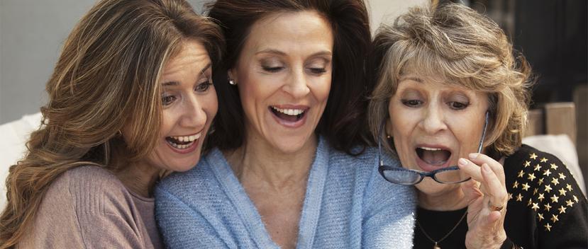 La risa genuina que estalla en carcajadas ayuda, sin duda, a mejorar el estado de ánimo, a sentirse mejor. (Shutterstock)