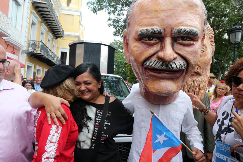 Una comparsa por la libertad de Oscar López Rivera se realizó en la edición del 2014 de las Fiestas de la calle San Sebastián. (Archivo GFR Media)