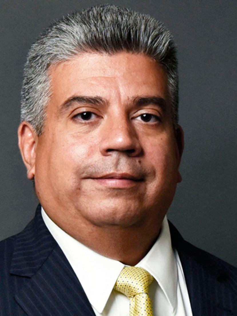 Eric González, de 48 años, ocupa el puesto de forma interina, pero lo asumió tras la muerte en octubre de 2016 de Ken Thompson, quien le había nombrado como número dos de esa oficina. (Captura / brooklynda.org)