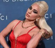 Lady Gaga interpreta a Patrizia Reggiani, la esposa de Maurizio Gucci a quien  ordenó asesinar, un crimen por el que pasó dieciocho años en prisión.