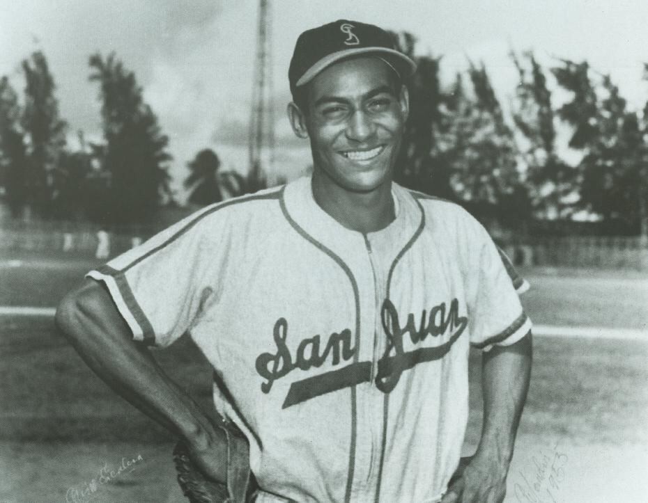 El exprimera base de las Grandes Ligas Saturnino “Nino” Escalera, quien en 1954 se convirtió en el primer pelotero negro en jugar con los Reds de Cincinnati, falleció el 3 de julio. Tenía 91 años.
