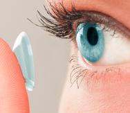 Existe gran cantidad de peligros para los ojos cuando los lentes de contacto no se usan correctamente. (iStock)