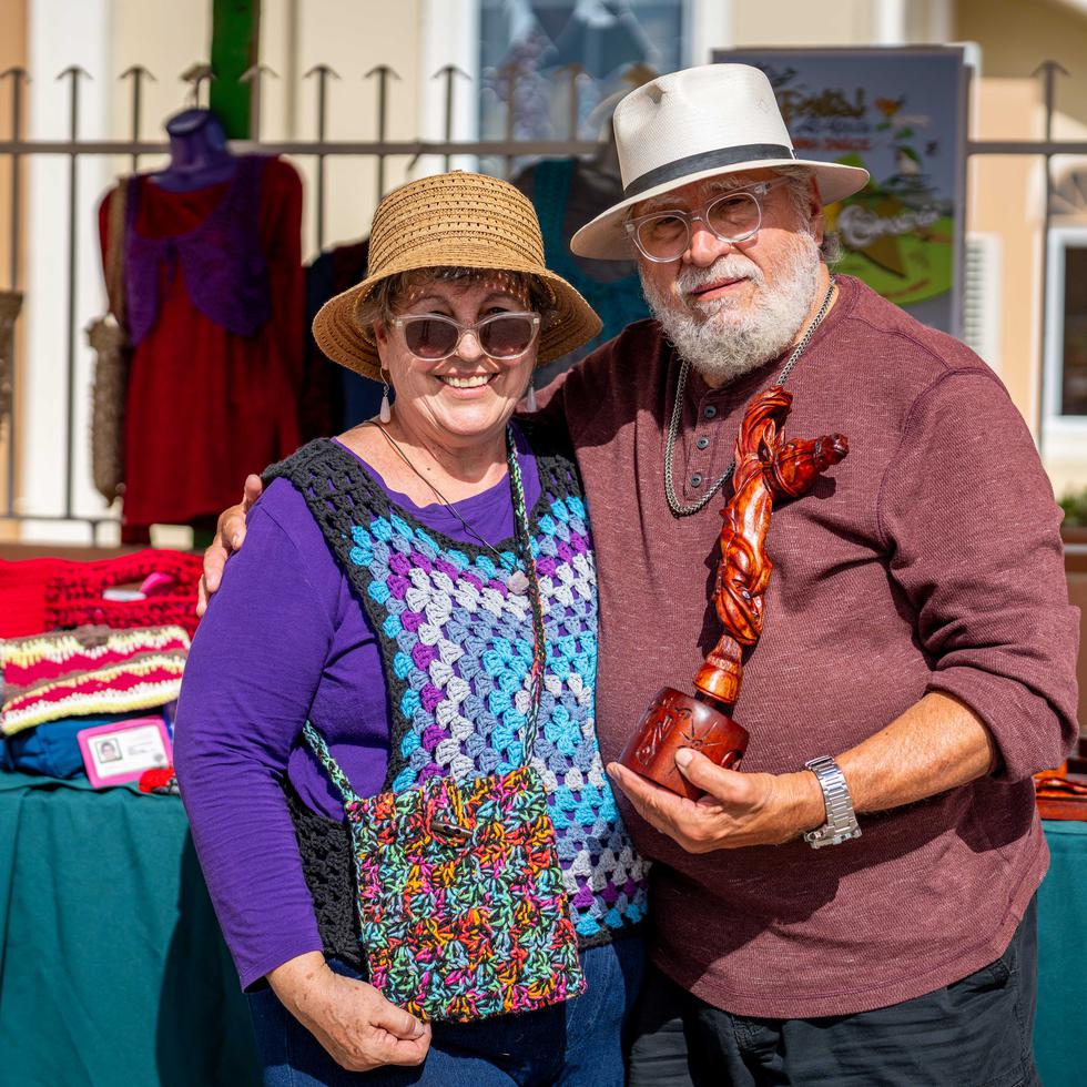 Artisan couple Norberto Ortiz and Frances Hernández specialize in woodworking and textiles, respectively.