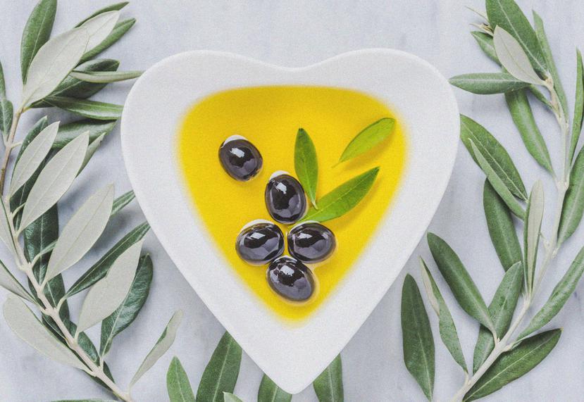 Busca tu aceite de oliva extra virgen Betis favorito en tu supermercado o establecimiento más cercano.