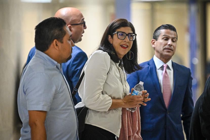 La representante Mariana Nogales Molinelli, del Movimiento Victoria Ciudadana, llega al Tribunal de San Juan para la radicación de cargos del FEI.