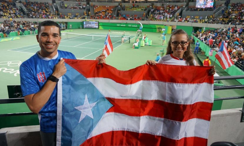 La pareja de esposos Jorge Acevedo y Mariela Colón lograron presenciar el partido por la medalla de oro entre Mónica Puig y Angelique Kerber.