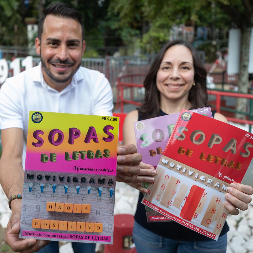 Zolymar Aulet Robles y Rafael G. Rodríguez, creadores de los libros de sopas de letra Motivigrama.  GFR Media / El Nuevo Dia /  © Jorge A Ramirez Portela