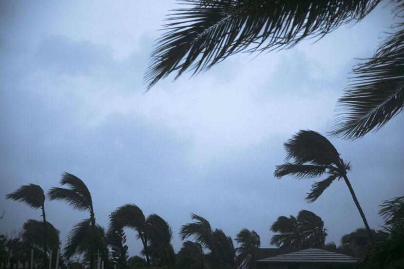 El huracán María atravesó a Dominica dejando a toda la isla incomunicada, sin luz y sin agua. (AP)