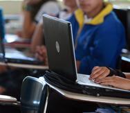 Todavía el 20% de los estudiantes no ha recibido computadoras o tabletas.