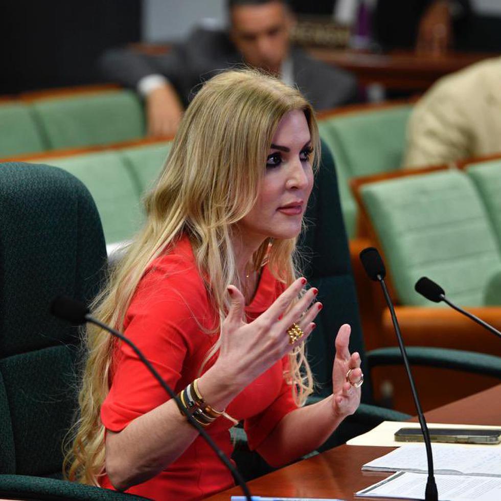 La fiscal Betzaida Quiñones (en la foto) compareció ante una comisión de la Cámara de Representantes relacionado con las denuncias que realizó sobre Olga Castellón y Wanda Vázquez.