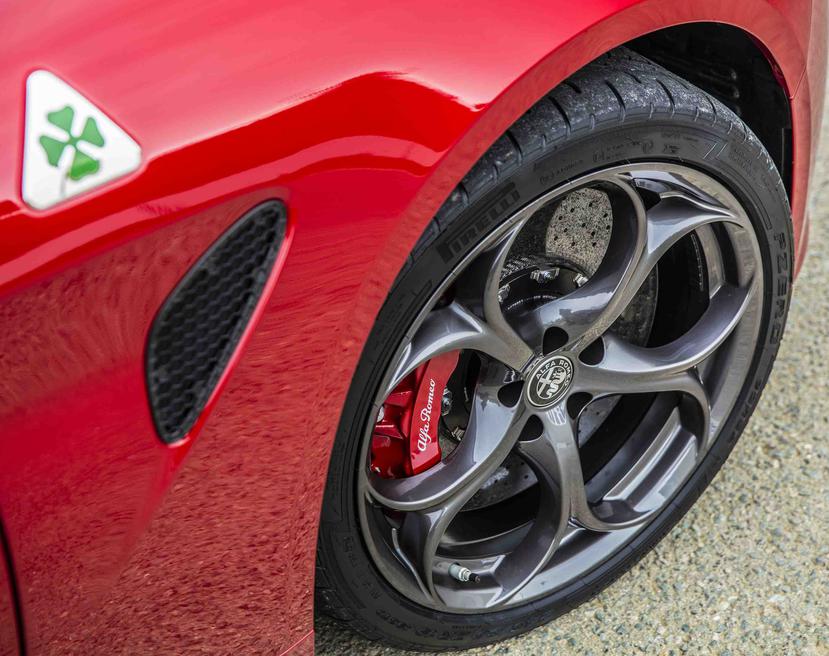 El modelo Alfa Romeo Giulia está equipado con el sistema de "brake by wire".