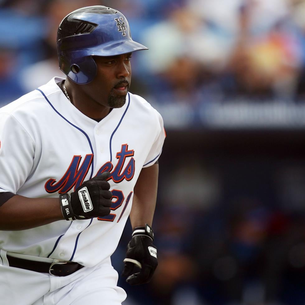 En 2005, pasó a jugar su única temporada con los Marlins de Florida, antes de ser canjeado a los Mets de Nueva York.