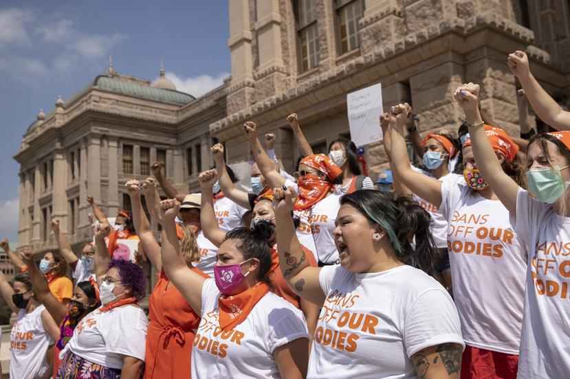 Un grupo de mujeres protesta contra la prohibición del aborto en Texas.