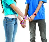 Dialogar con los adolescentes acerca de salud sexual, prevención de embarazos o infecciones de transmisión sexual puede suponer un reto para personas adultas.