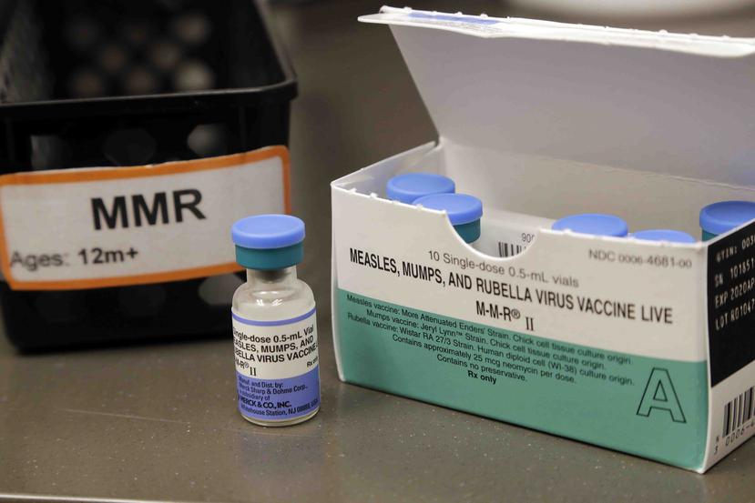Dosis de la vacuna contra el sarampión, las paperas y la rubeola. (AP)