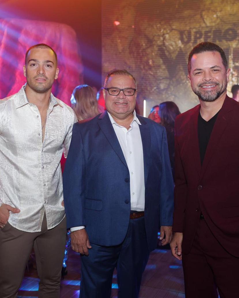 Carlos Torres, Alfonso Alemán y Fernando Arévalo durante el "Upfront 2023" de Wapa Televisión.