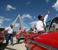 24 de octubre de 2008//// Naranjito///// El gobernador Anbal Acevedo Vil inaugur hoy el puente atirantado Jess Izcoa MouraEl Nuevo Dia/// Dennis M. Rivera PIchardo