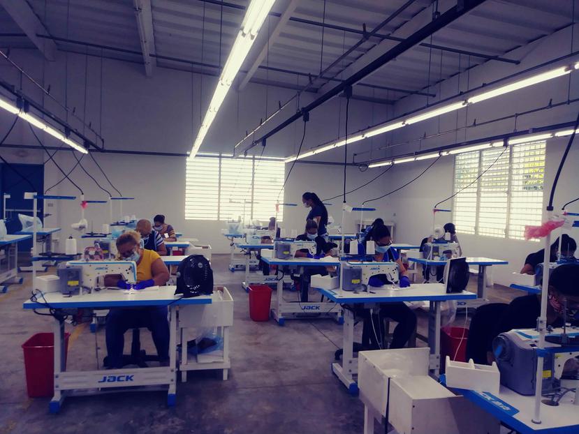 Así se ven las facilidades de M&M Manufacturing en Lajas, donde sus empleados confeccionan mascarillas. (Suministrada)