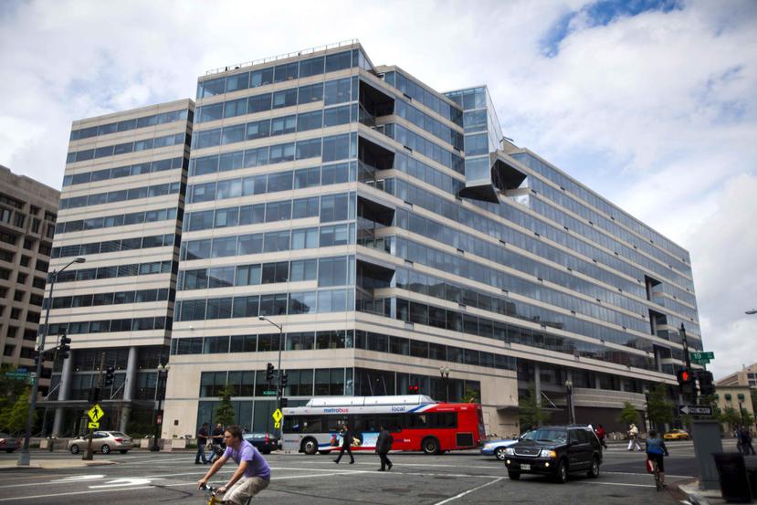 Vista exterior de la sede del Fondo Monetario Internacional (FMI) en Washington. (Archivo EFE)