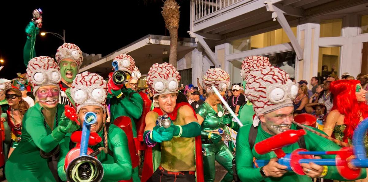Cayo Hueso, el último islote de Florida, presenta la Fiesta anual de la fantasía (“Fantasy Fest”) del 21 al 30 de octubre.